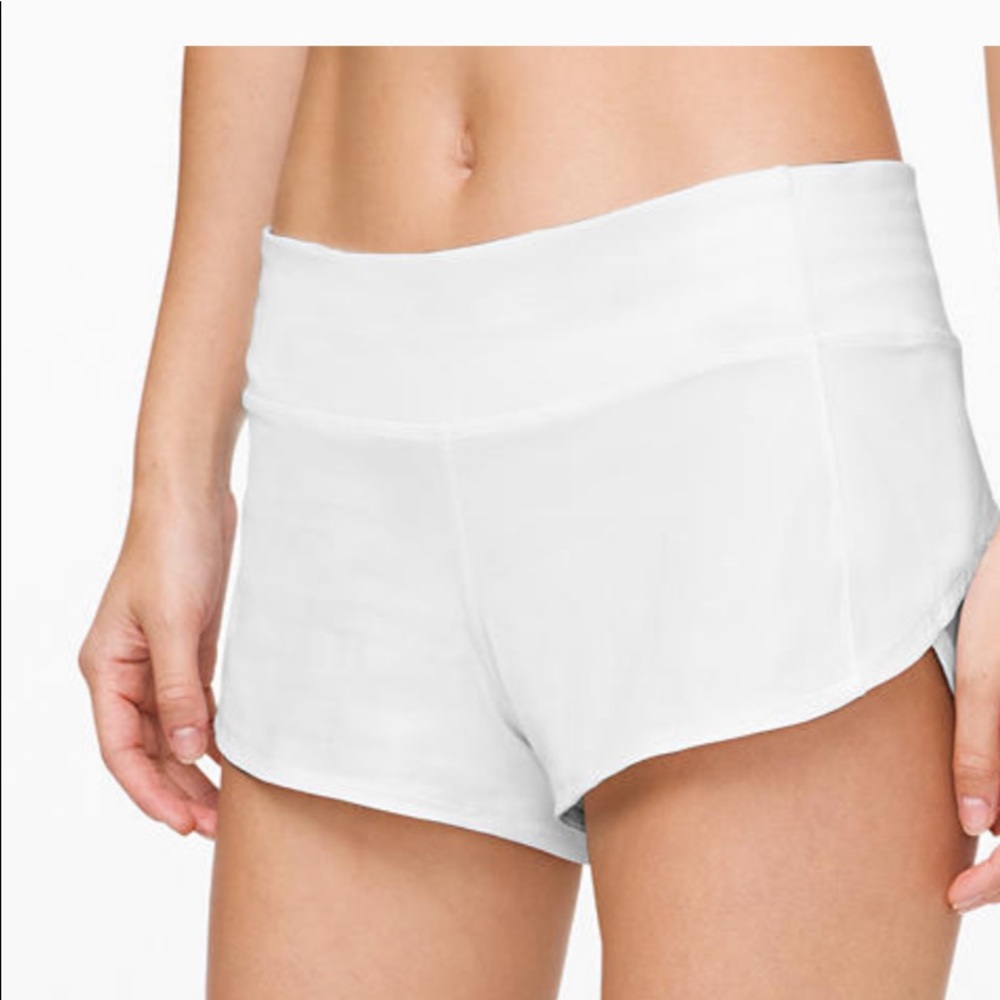 white lulu lemon speed up shorts